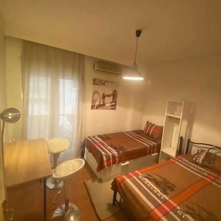 Queen Suites 60M2 Salonicco Esterno foto
