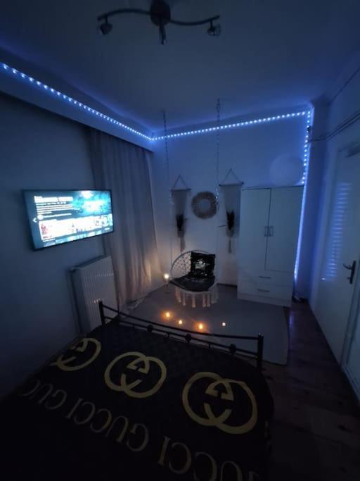 Queen Suites 60M2 Salonicco Esterno foto