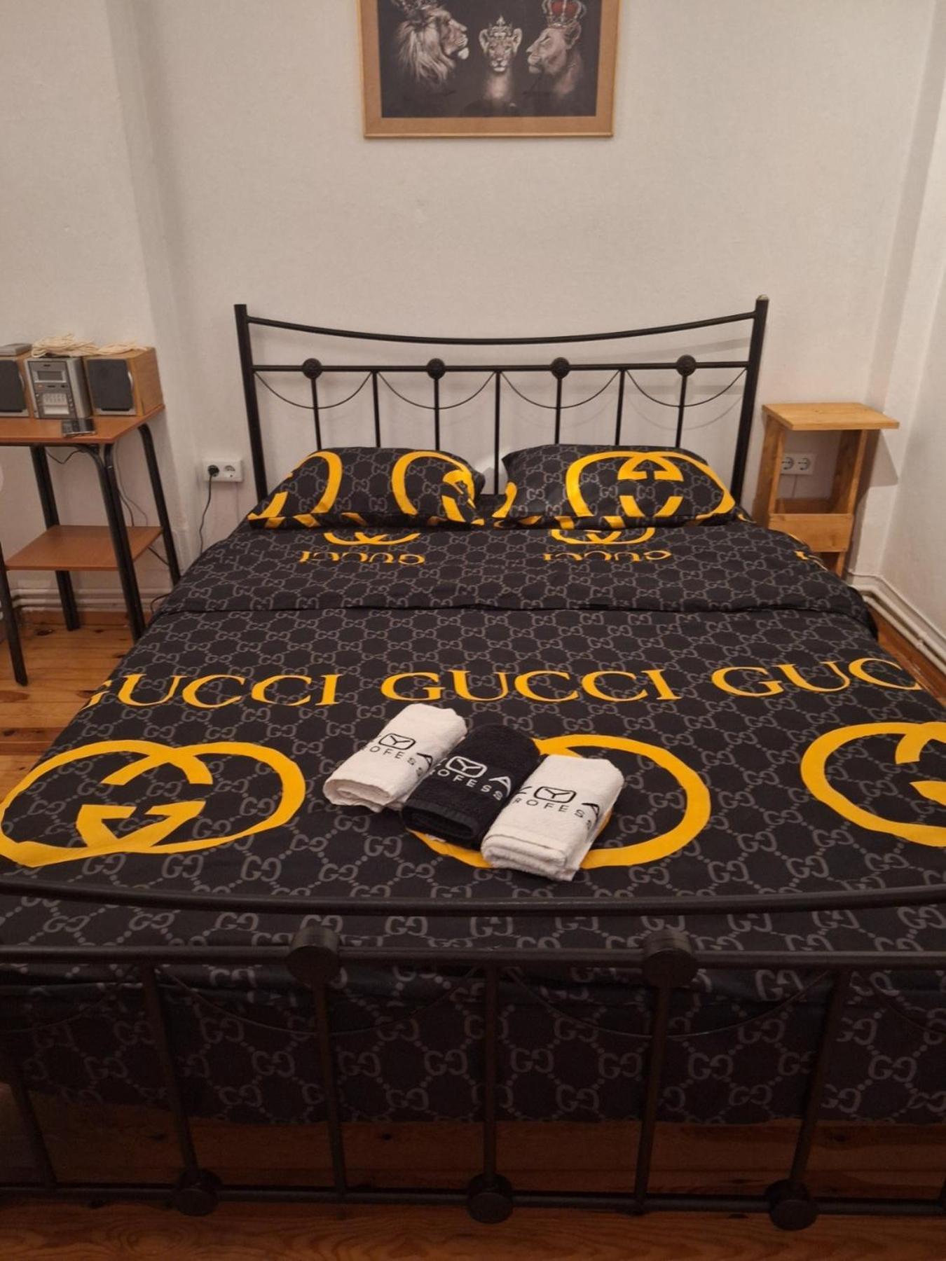 Queen Suites 60M2 Salonicco Esterno foto