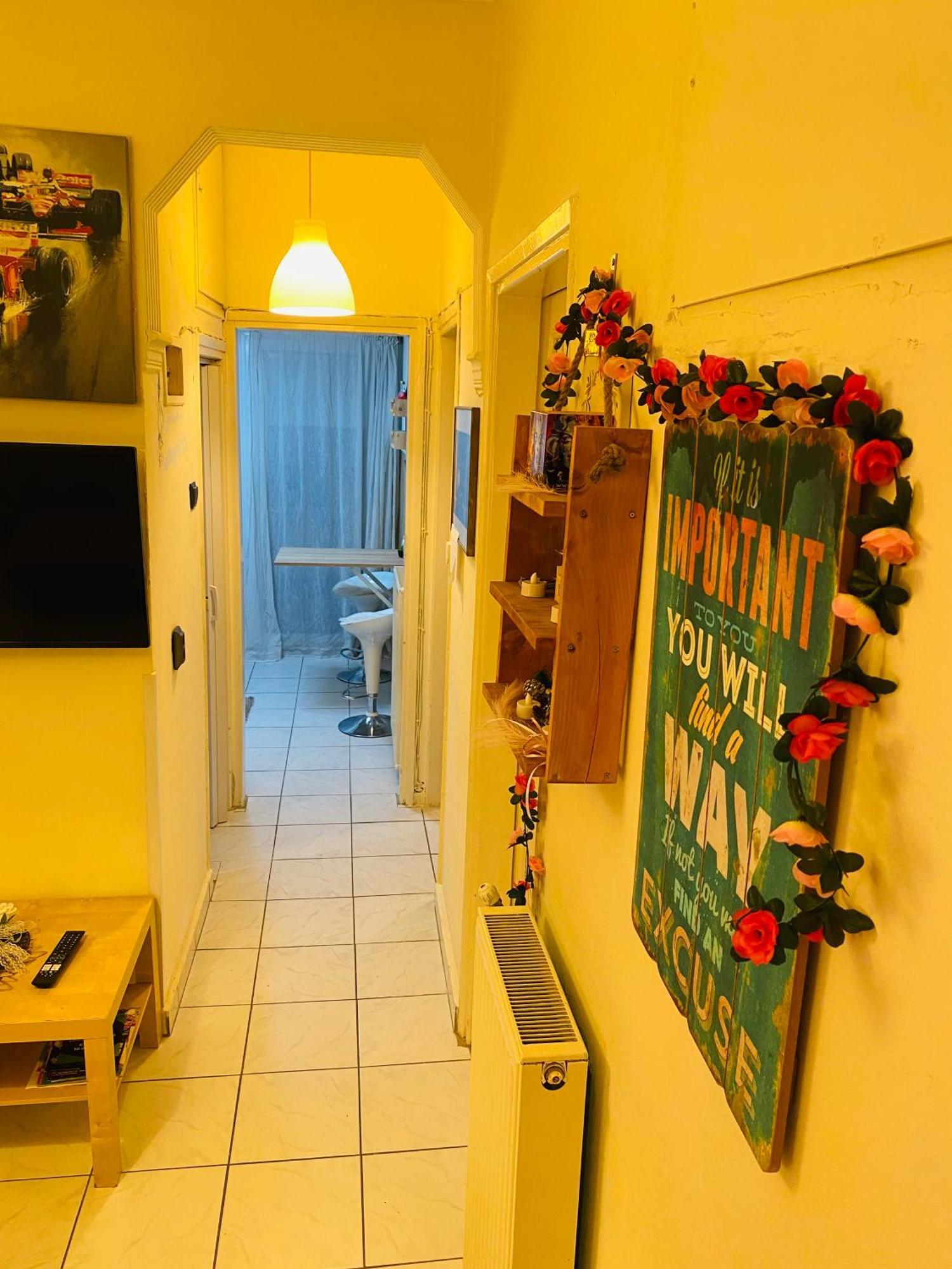 Queen Suites 60M2 Salonicco Esterno foto